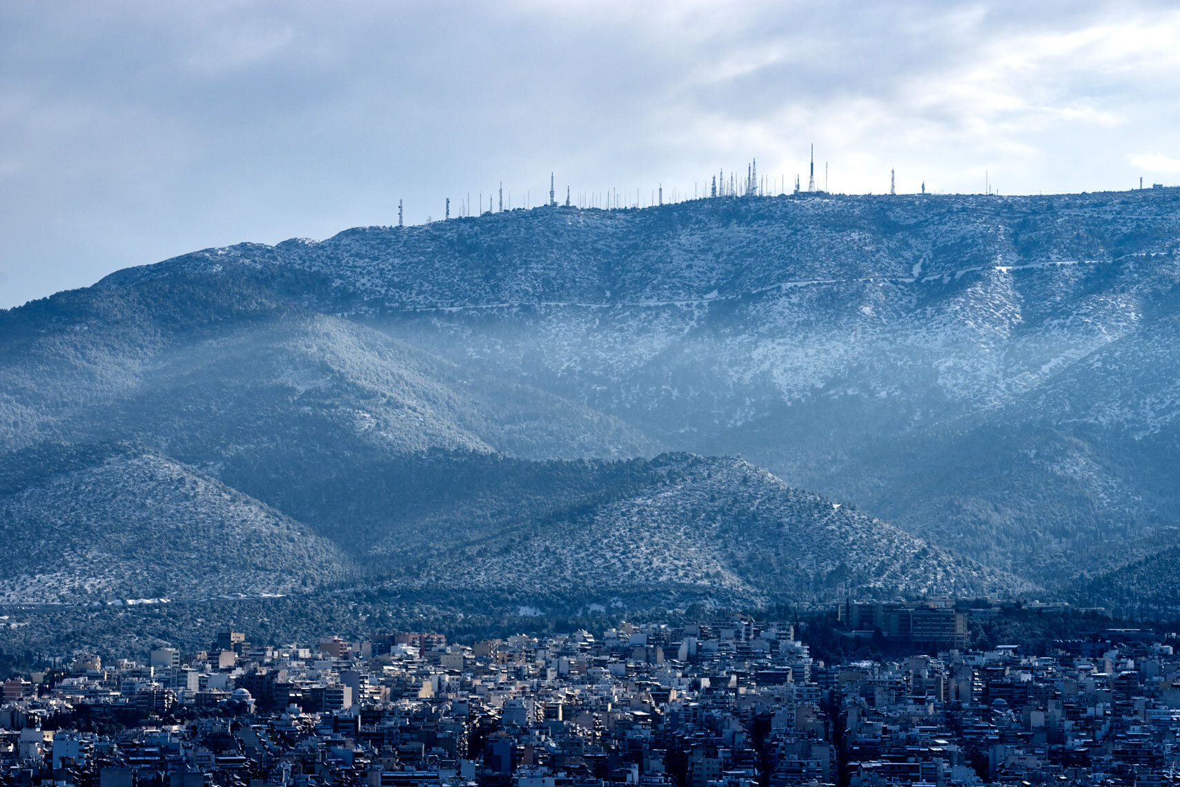 The Athens suburbs blanketed in snow